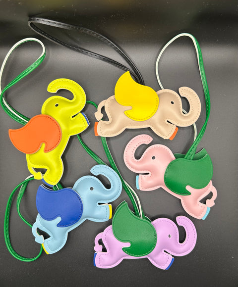 Taschenanhänger " Fliegender Elefant"