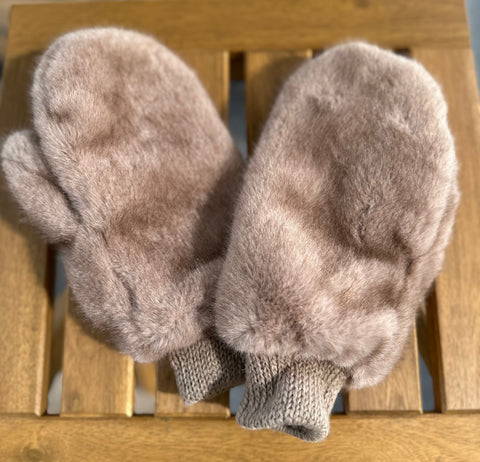 mitten Fiona